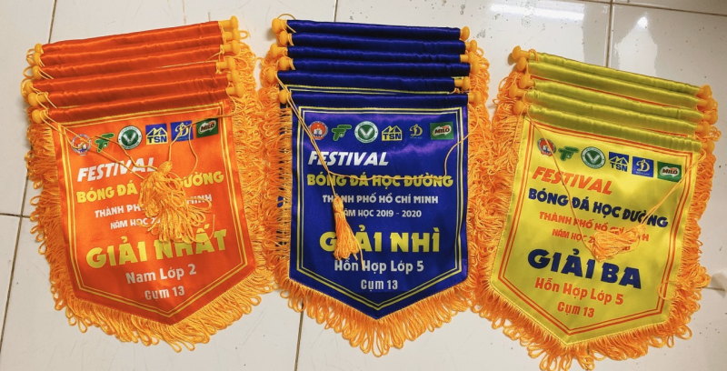 Cờ Lưu Niệm